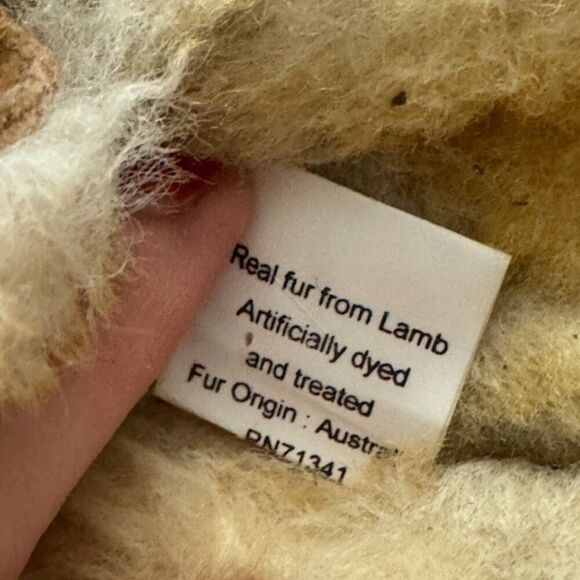 L.L.Bean Men's Shearling moccasins, Tan, size 10W - Picture 2 of 7